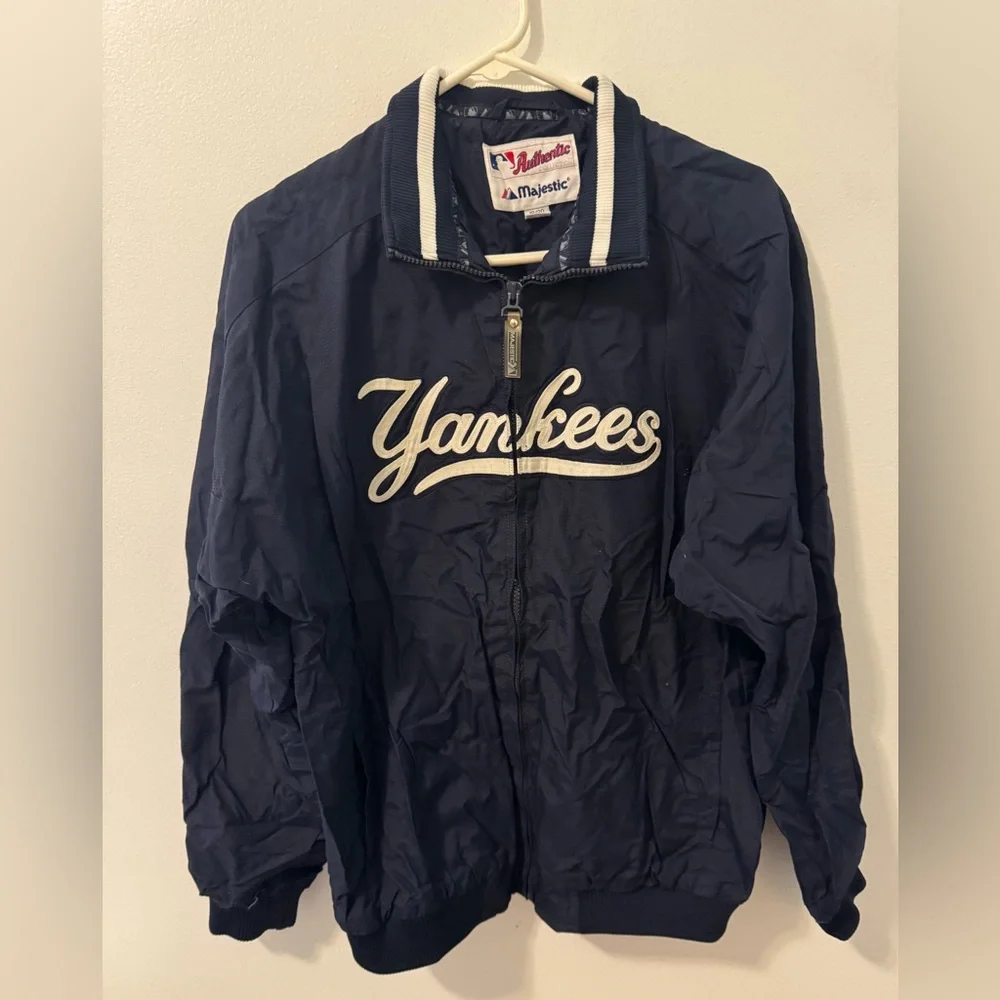 NY Yankees Full Zip Wind Breaker- Majestic Authentic Collection -Kids Size 18/20